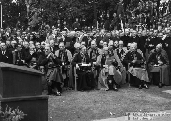 "Christ in an Hour of Need": 72nd German Catholic Congress in Mainz (September 1-5, 1948)